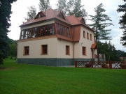 Caroli - výroba dřevěných oken a dveří